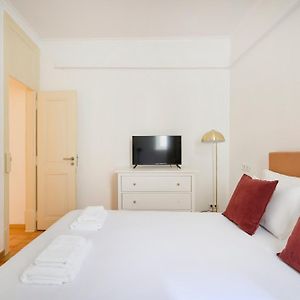 Kleine Kamer met een King Size Bed